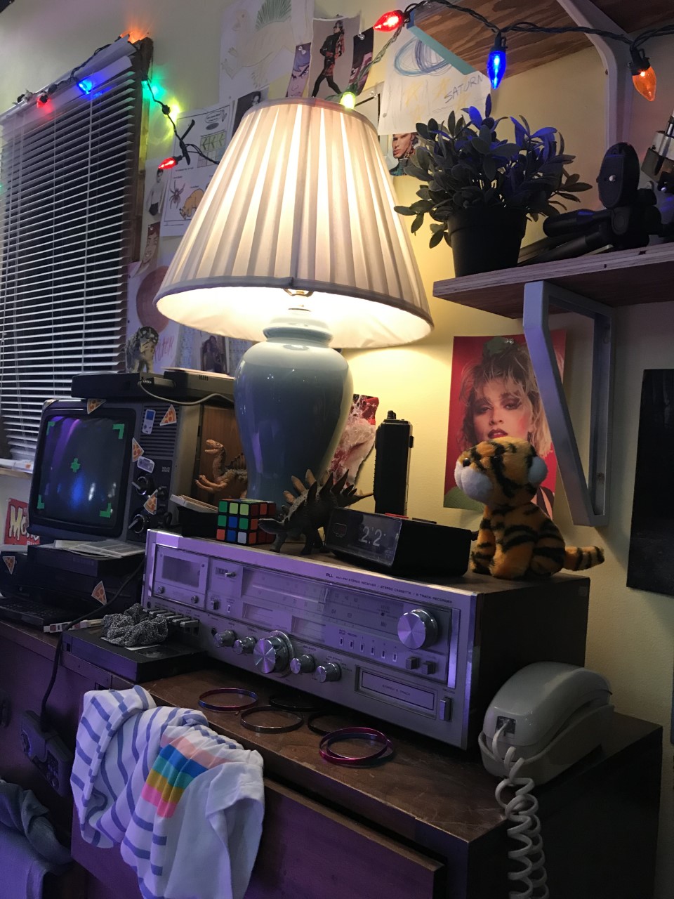 &nbsp;<br>80's girl's bedroom, set built on sound stage